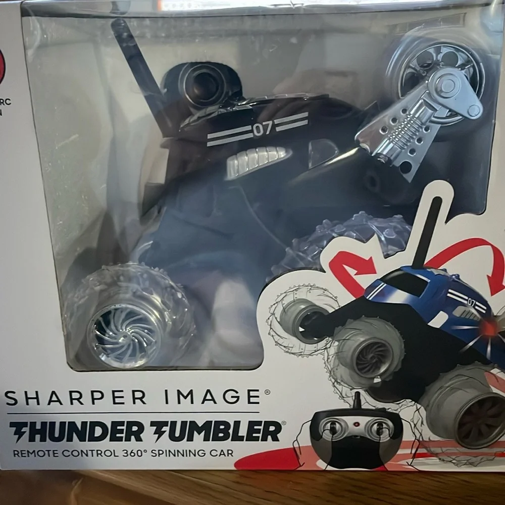 Sharper Image Thunder Tumbler Remote Control 360 Degree Spinning Car NEW